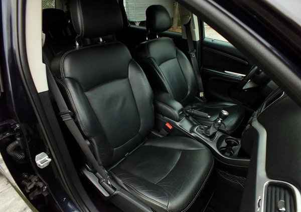Fiat Freemont cena 42900 przebieg: 178578, rok produkcji 2013 z Rejowiec Fabryczny małe 781